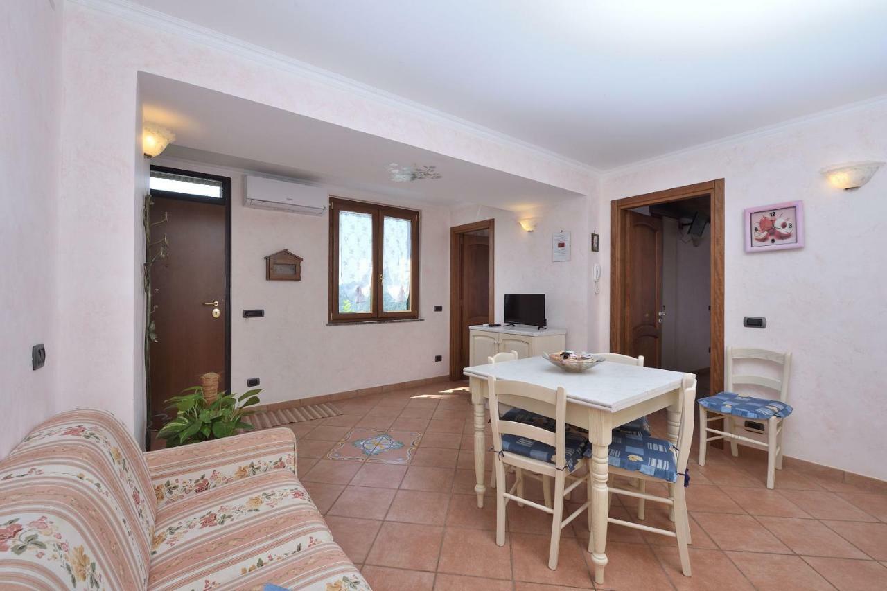 Pontone On The Sea Apartment Scala Dış mekan fotoğraf